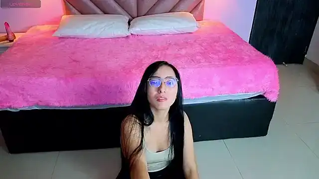 layla_santana
